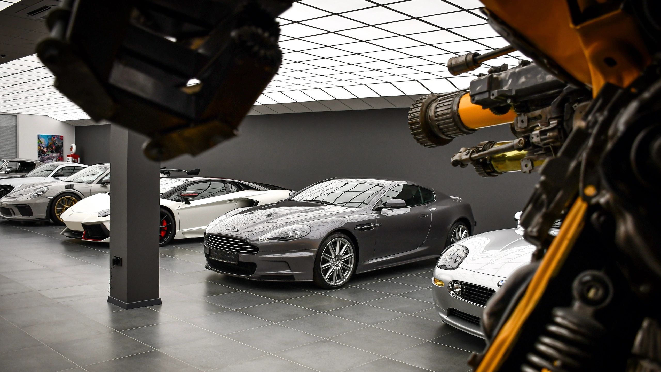 Batman Garage interior